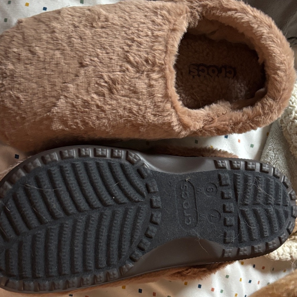 CROCS Women's Fuzzy Slip-On Mules in Light Brown - Picture 3 of 4